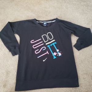 Nike 3/4 sleeve sweater